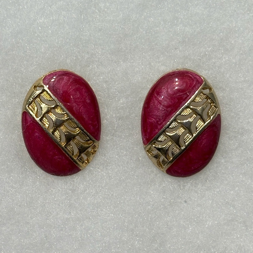 Vintage Enameled Earrings Gold Tone